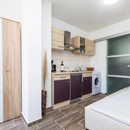 Pinetree - Apartamento Mali Lošinj